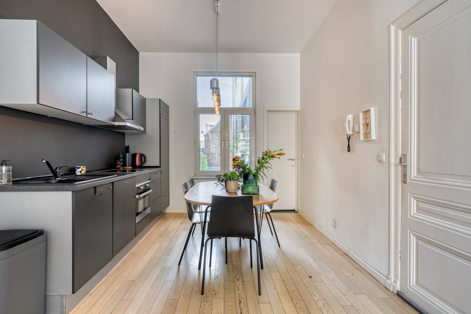 Rustig gelegen en instapklaar eenslaapkamerappartement met stijlvolle afwerking foto 8