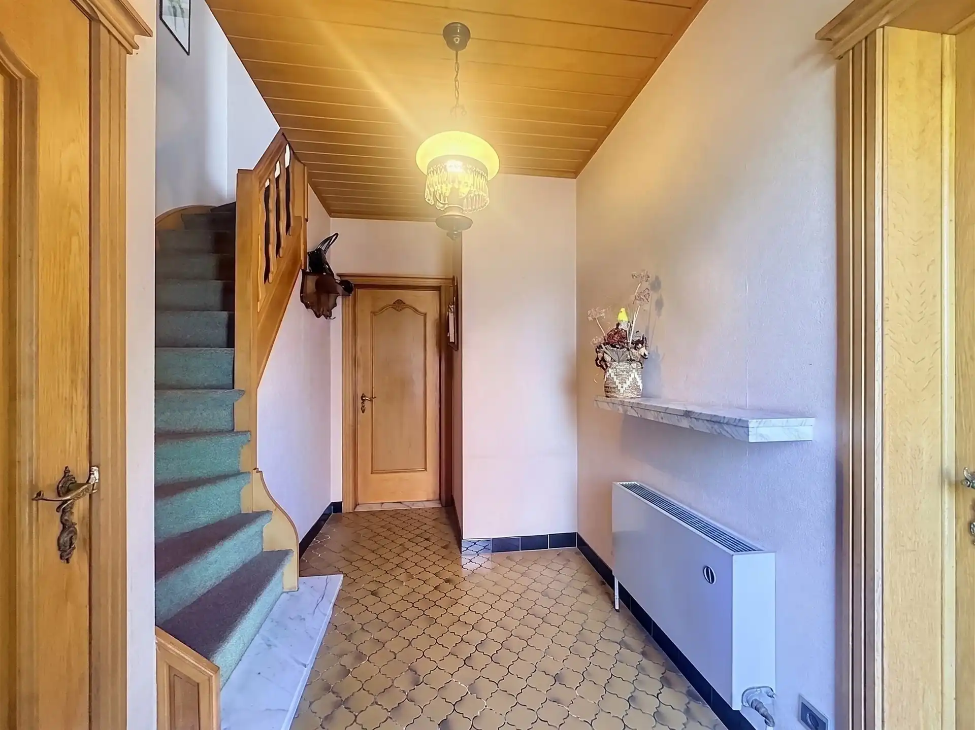 Ruime halfopen bebouwing op perceel van 602m² foto 8