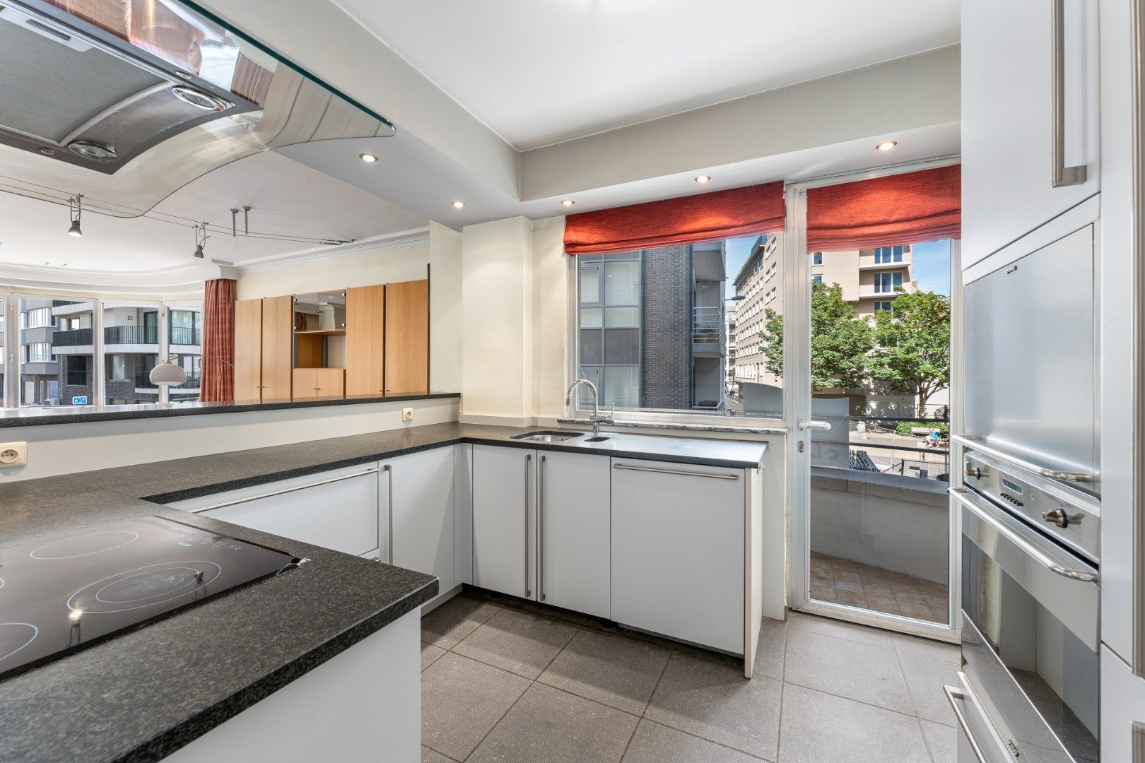 3-slaapkamerappartement op uitmuntende ligging in hartje Oostende! foto 8