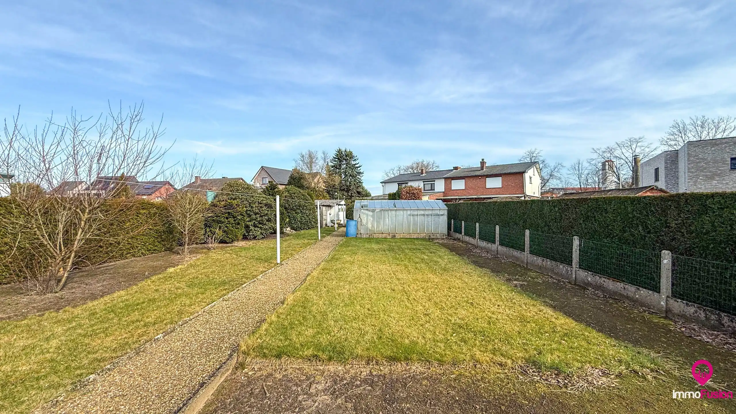 Ruime woning met 4slpk en veel privacy in rustige straat! foto 35