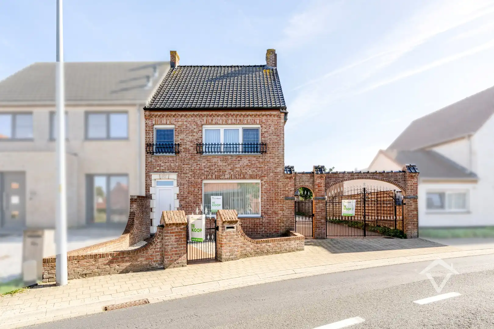 Hoofdfoto van de publicatie: Instapklare woning met 3 slaapkamers en tuin te Ichtegem