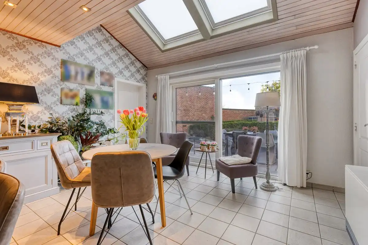 Instapklaar huis met 4 slaapkamers te koop in Anzegem foto 11