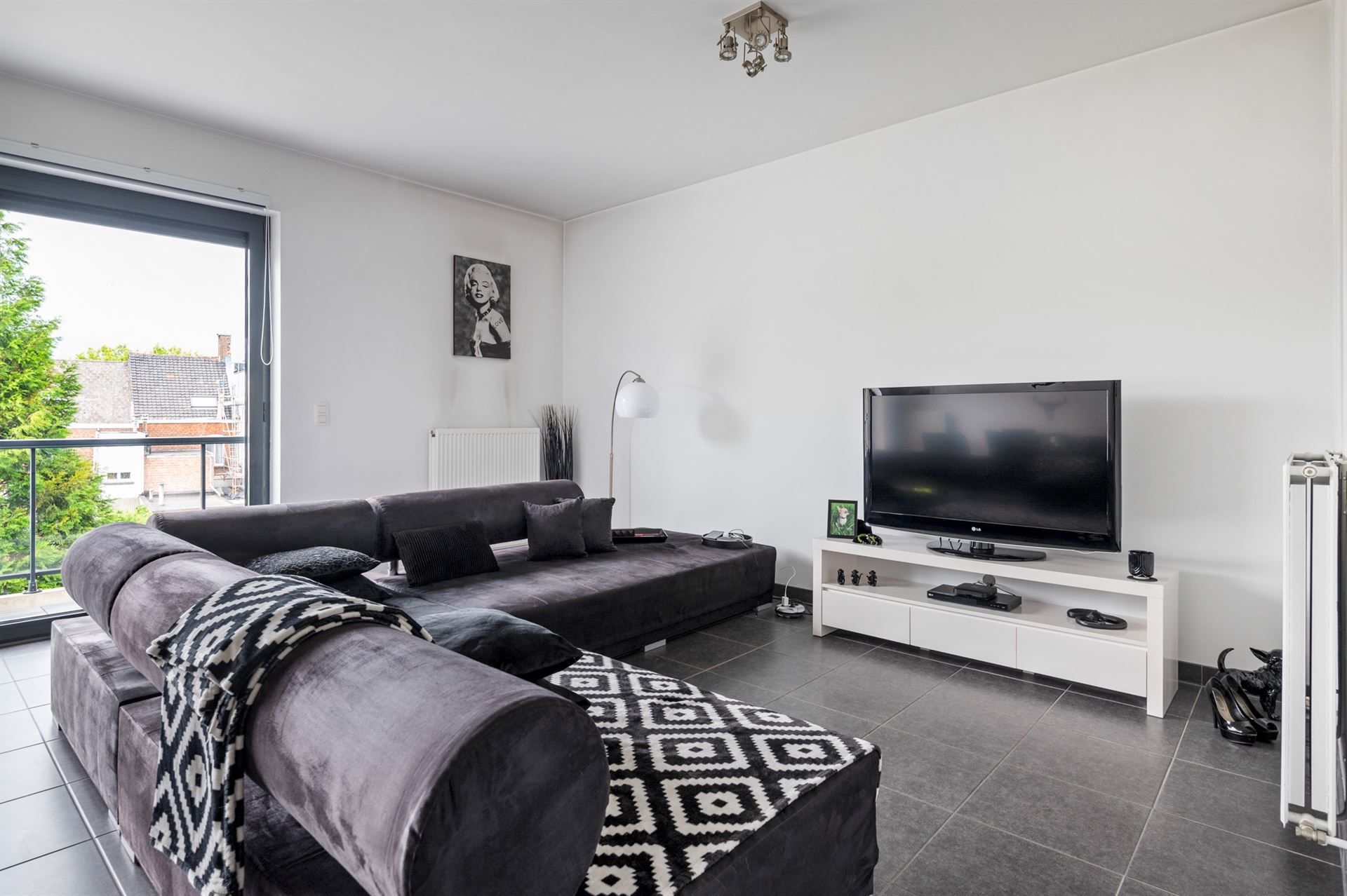 MOOI 3-SLPK-APPARTEMENT MET TERRAS EN GARAGE foto 3