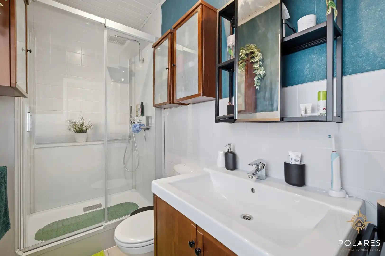 Instapklare woning met uitbreidingsmogelijkheden op toplocatie! foto 14
