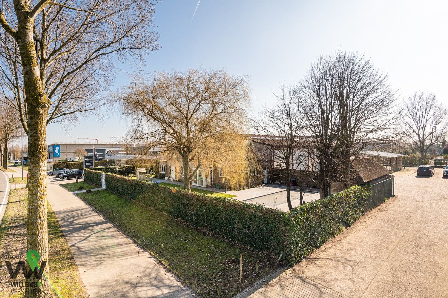 Woning met kantoor, loods, zwembad en poolhouse op toplocatie (Overdracht aandelen) foto 13