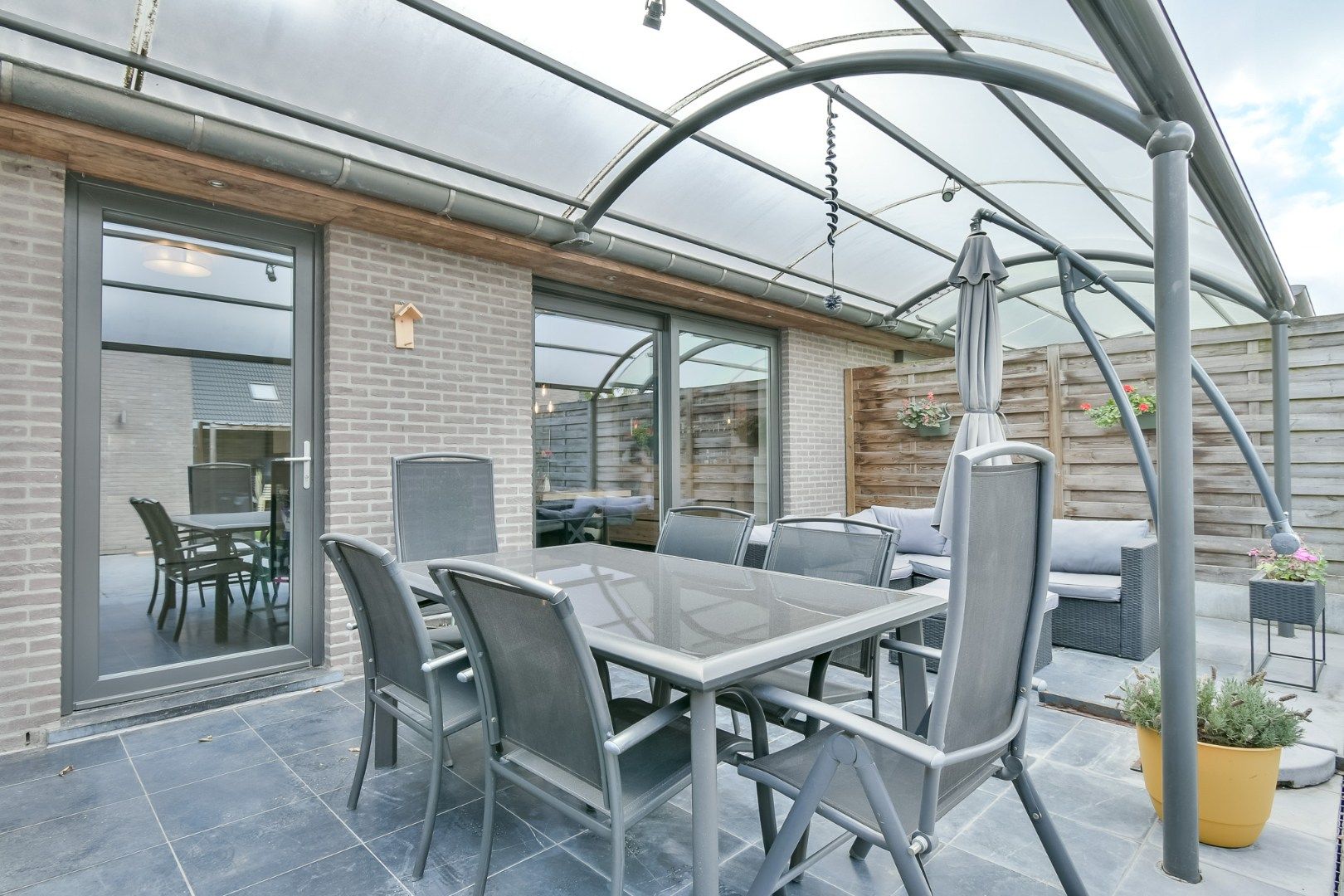 Energiezuinige woning in een rustige straat! foto 12