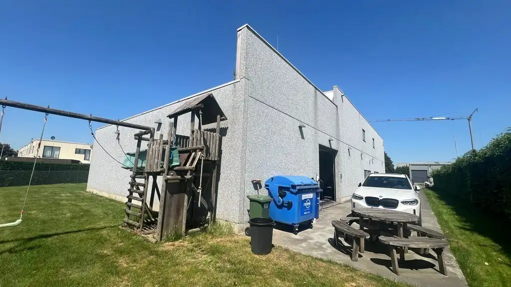 Bedrijfspand met appartement te koop nabij N47 in Lebbeke foto 23