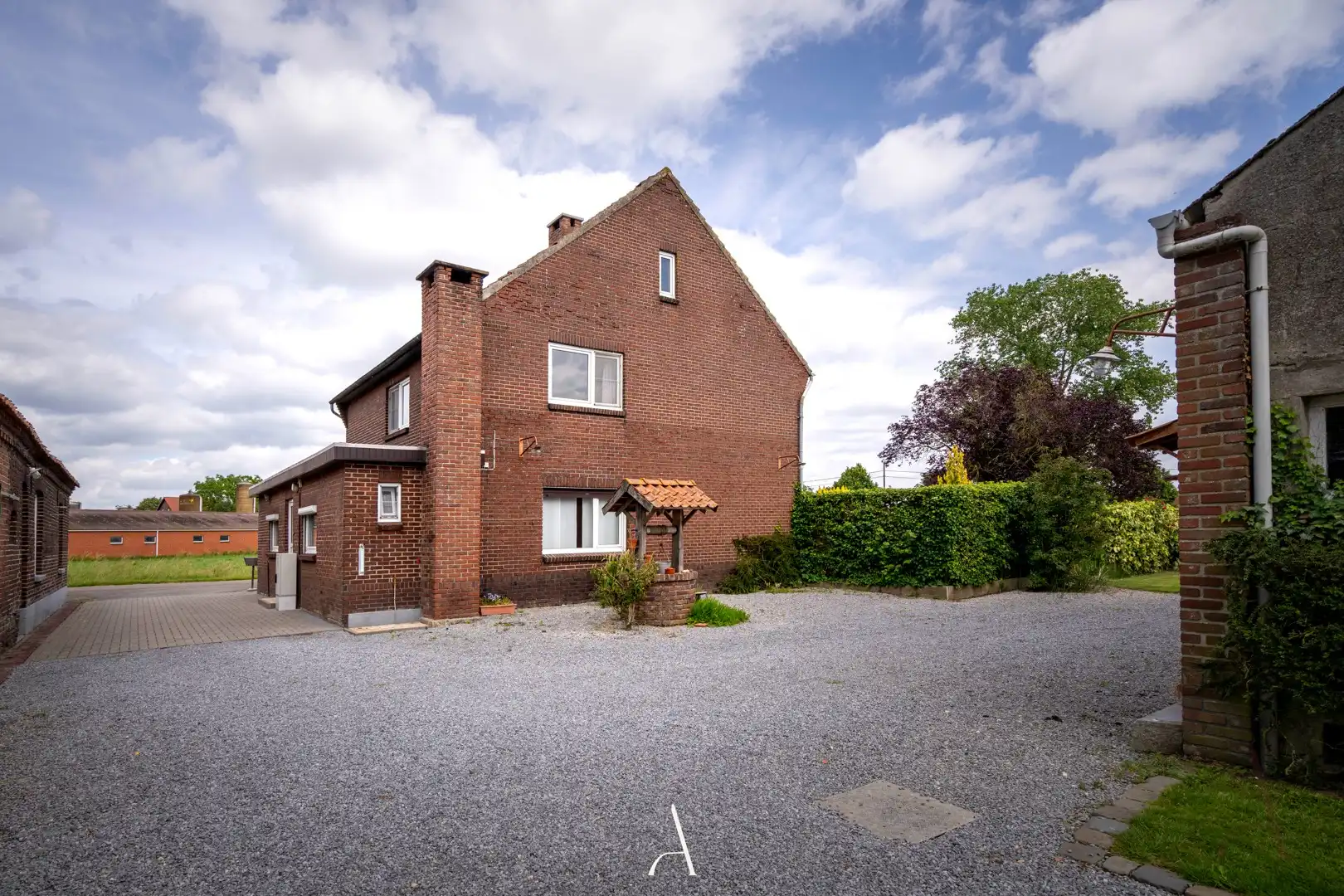 Karaktervolle hoeve-eigendom met drie afzonderlijke gebouwen op ca. 2.323 m² in landelijke omgeving van Kinrooi foto 22