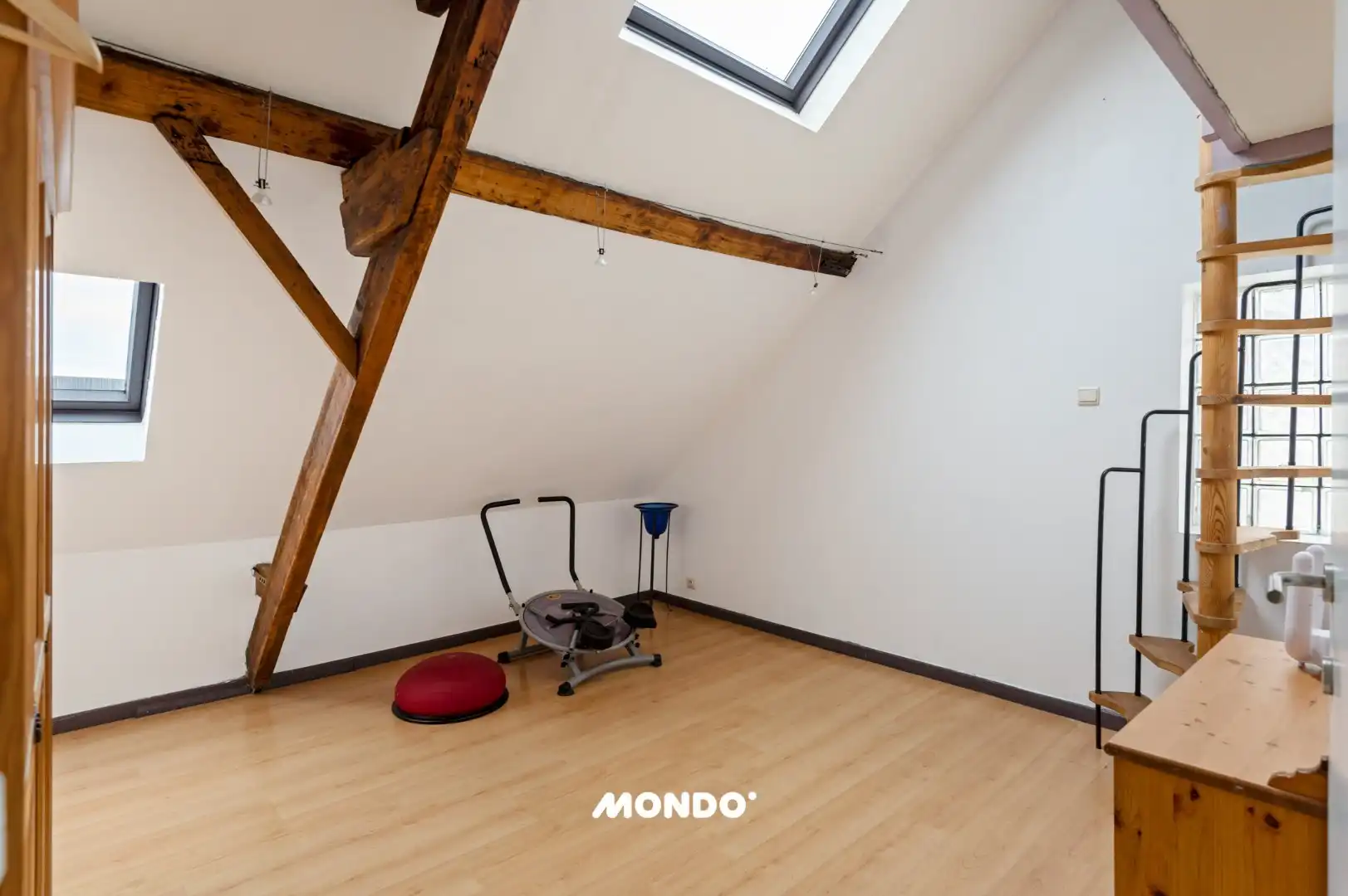 Combinatie van handel en wonen in centraal gelegen pand foto 22