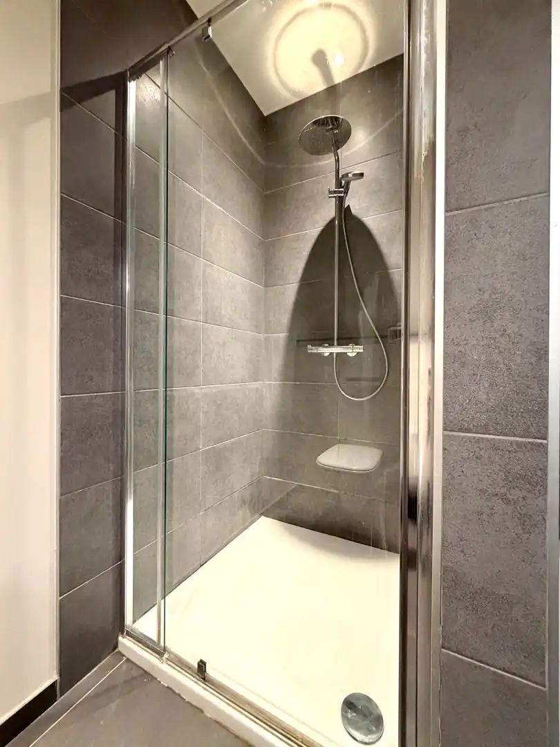 Luxueus appartement in villa residentie! foto 18
