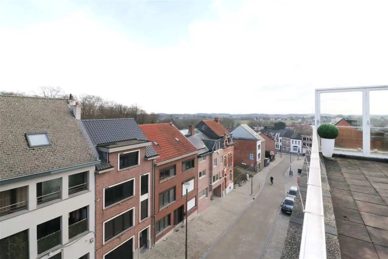 Prachtig en centraal gelegen studio in verzorgde residentie, met autostaanplaats foto 28