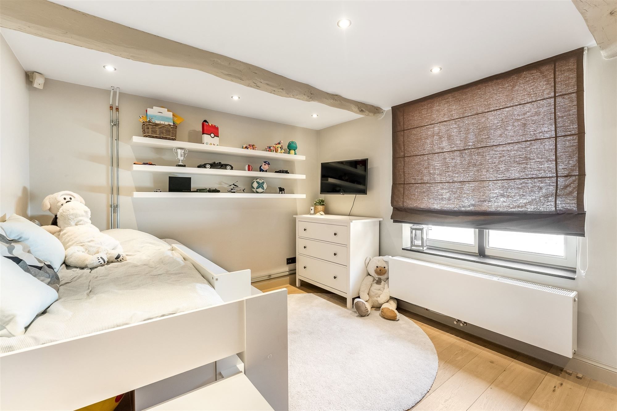 CHARMANTE WONING MET 5 SLAAPKAMERS OP UNIEK GELEGEN PERCEEL VAN 6600M² foto 21