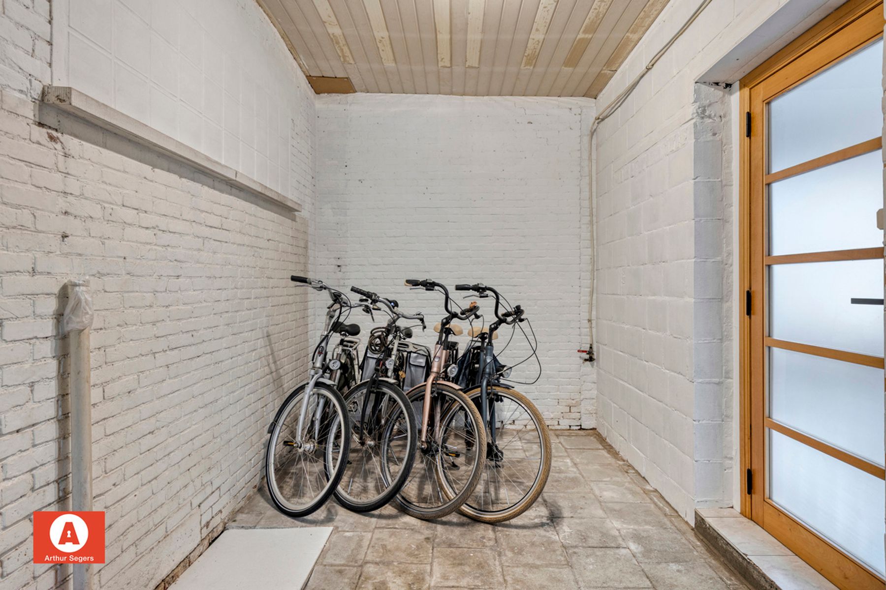 Instapklare woning op centrale liggig foto 28