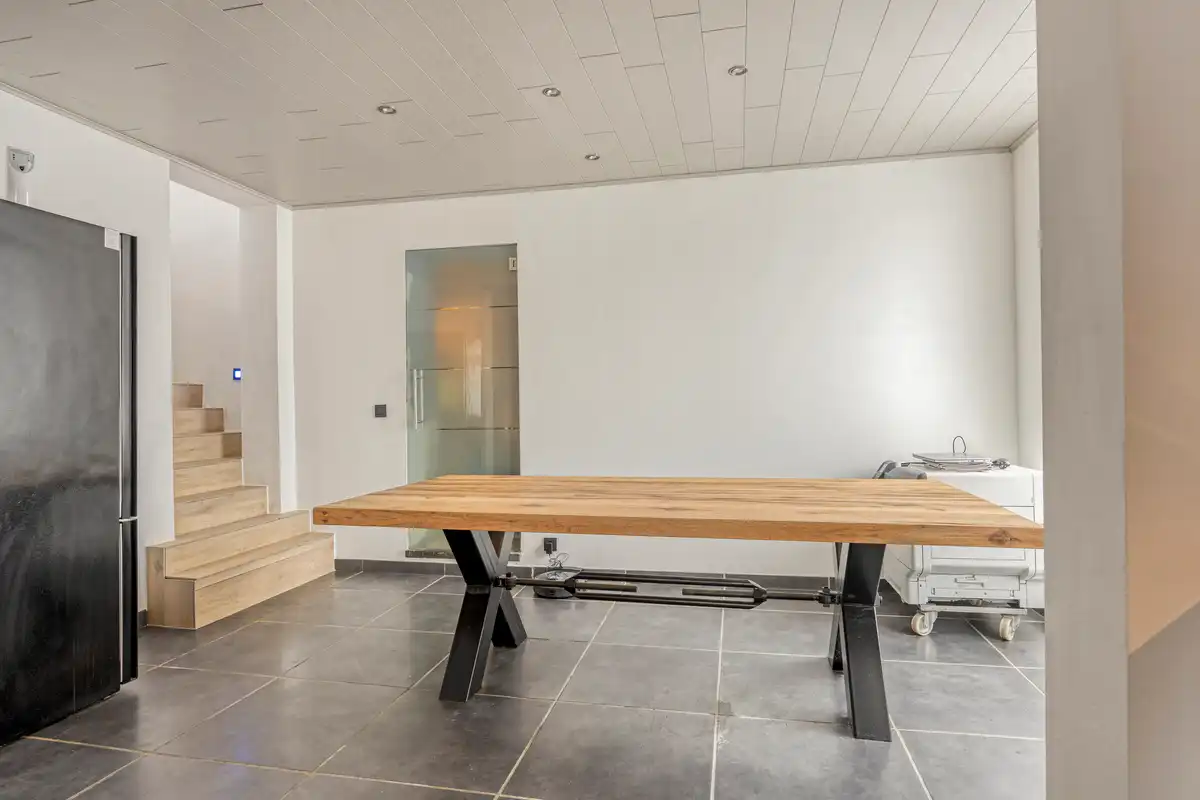 Gerenoveerde woning op een perceel van 94are foto 6