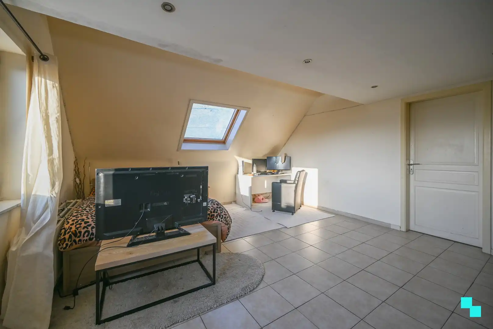 Vrijstaande woning op een afgelegen weg in Desselgem! foto 26