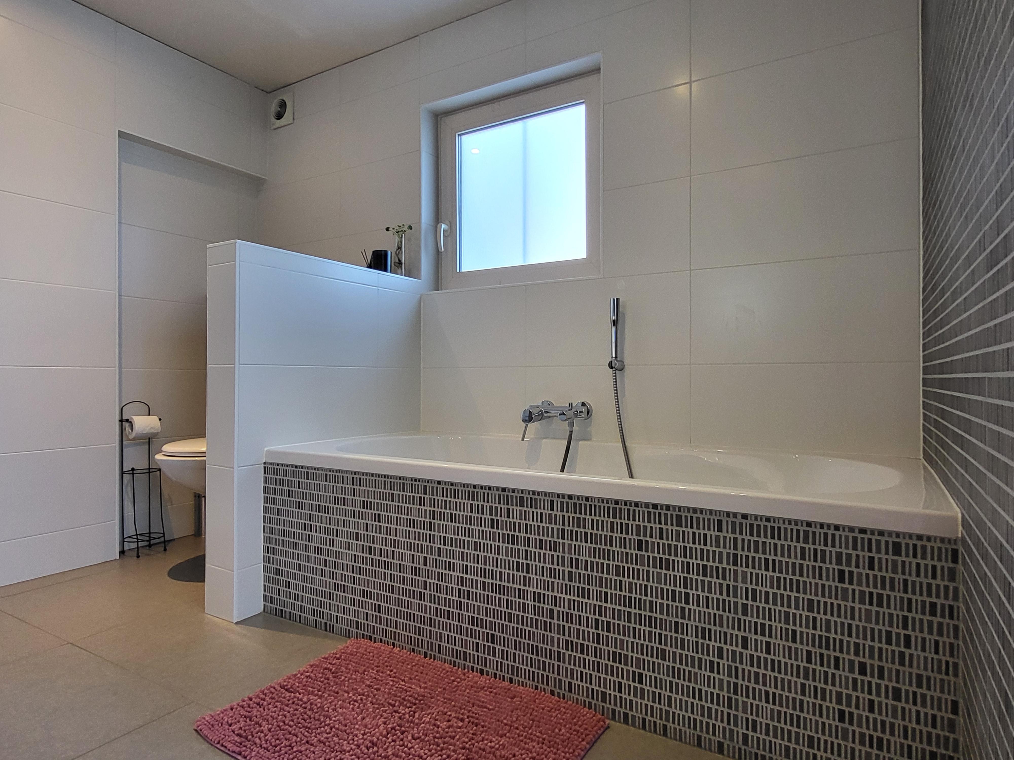 Deze landelijk gelegen woning met open uitzicht combineert ruimte, rust en wooncomfort op een perceel van 611 m².  foto 22