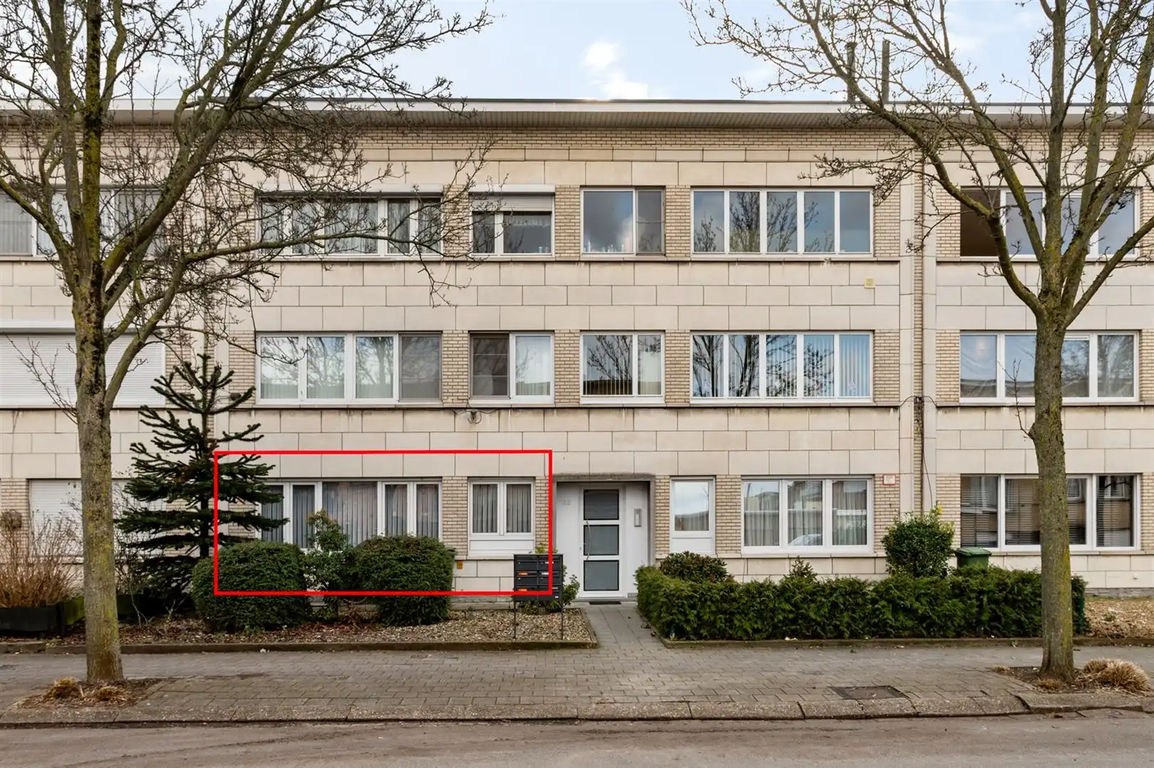 Instapklaar gelijkvloers appartement met 2 slaapkamers en tuin. foto 14
