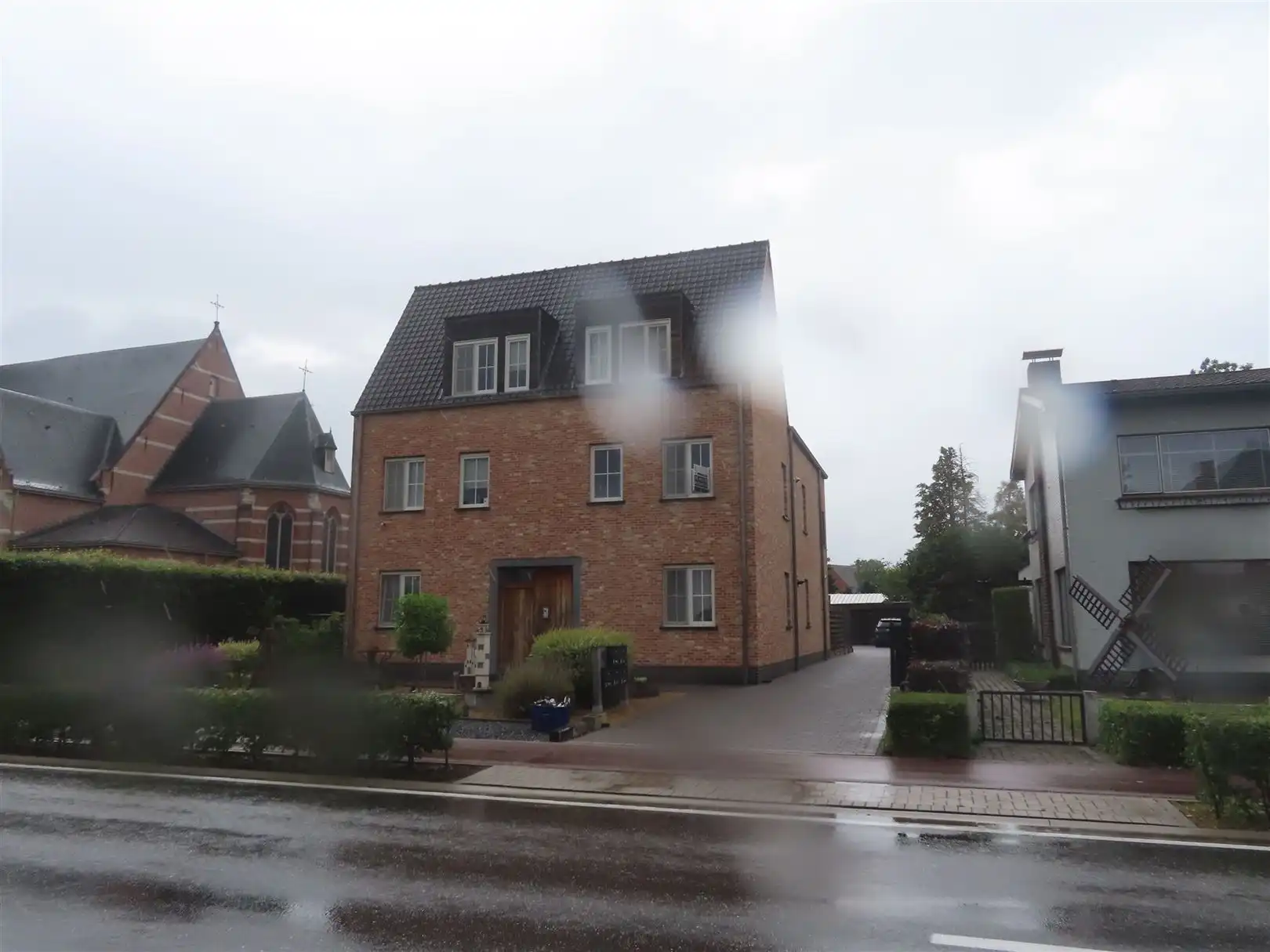 Duplex appartement met 2 slaapkamers, terras & carport foto 28