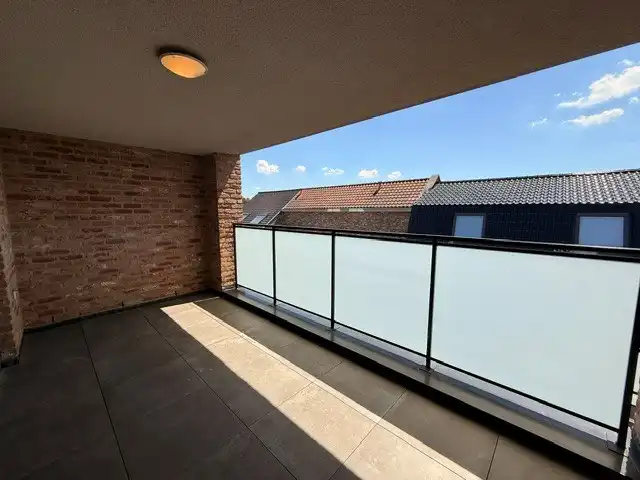 Luxe duplexappartement te huur in het hart van Maaseik, met lift, 2 slaapkamers en 2 terrassen.  foto 14