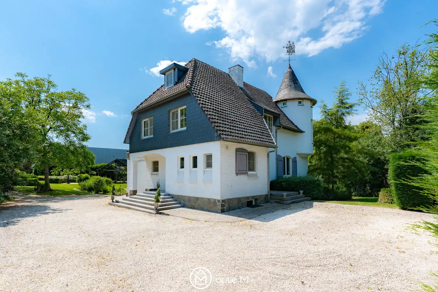 Karaktervolle villa met parktuin op een royaal perceel van 24a71 – vlakbij het centrum van Hasselt foto 2