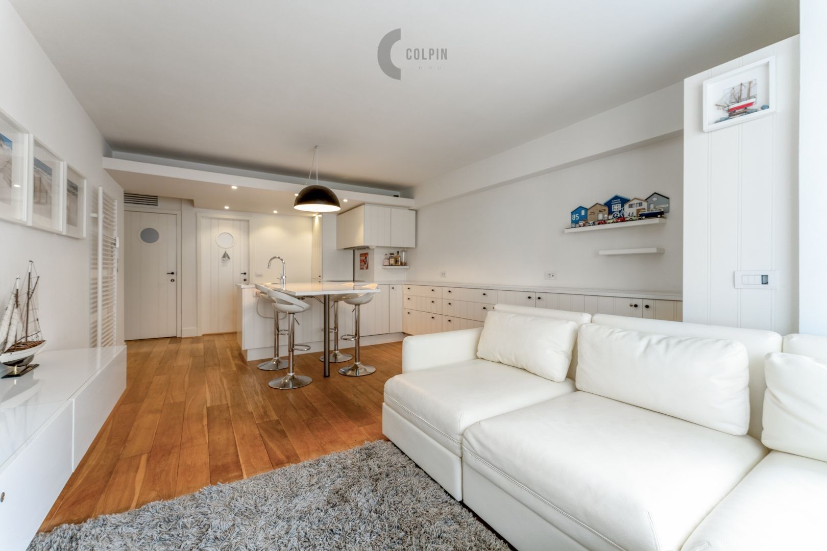 Smaakvol en instapklaar 2 slaapkamerappartement met zijdelings zeezicht foto 5