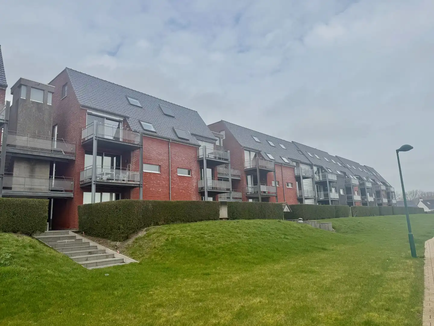 Rustig gelegen studio met terras te Nieuwpoort foto {{pictureIndex}}