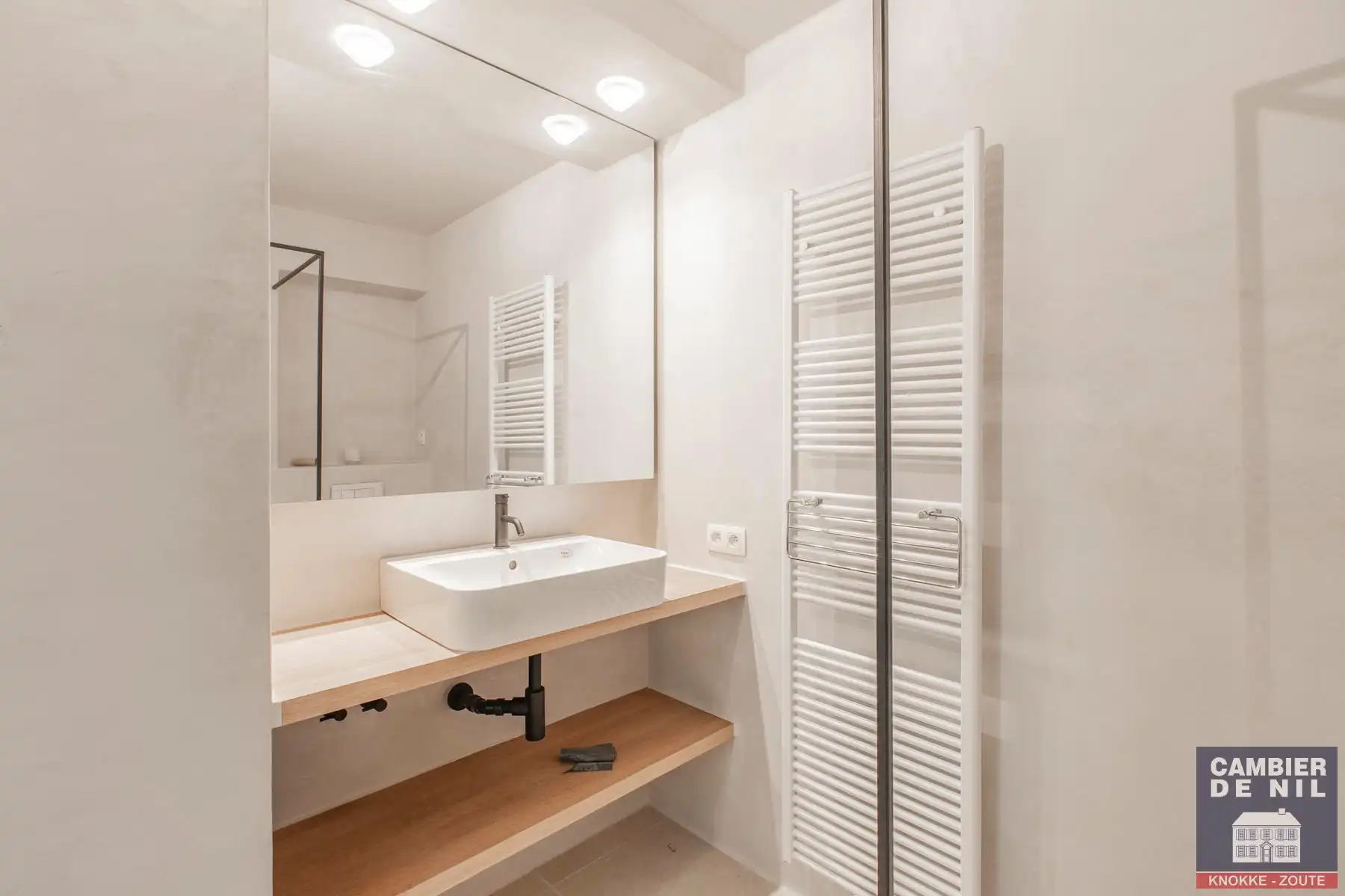 Gemeubeld design appartement in centrum Knokke! foto 13