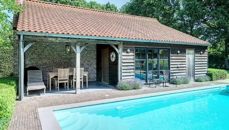 Exclusieve villa van 374m² op 16 are met openluchtzwembad foto 33