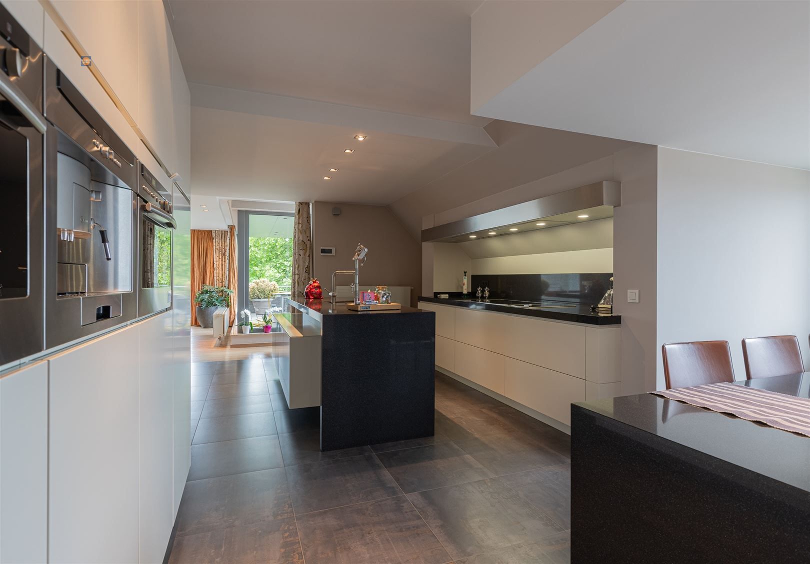 Prachtige Penthouse met 3 slaapkamers! foto 7