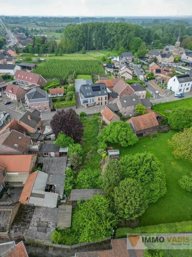 Hoeve op ruim perceel met extra bouwgrond foto 7