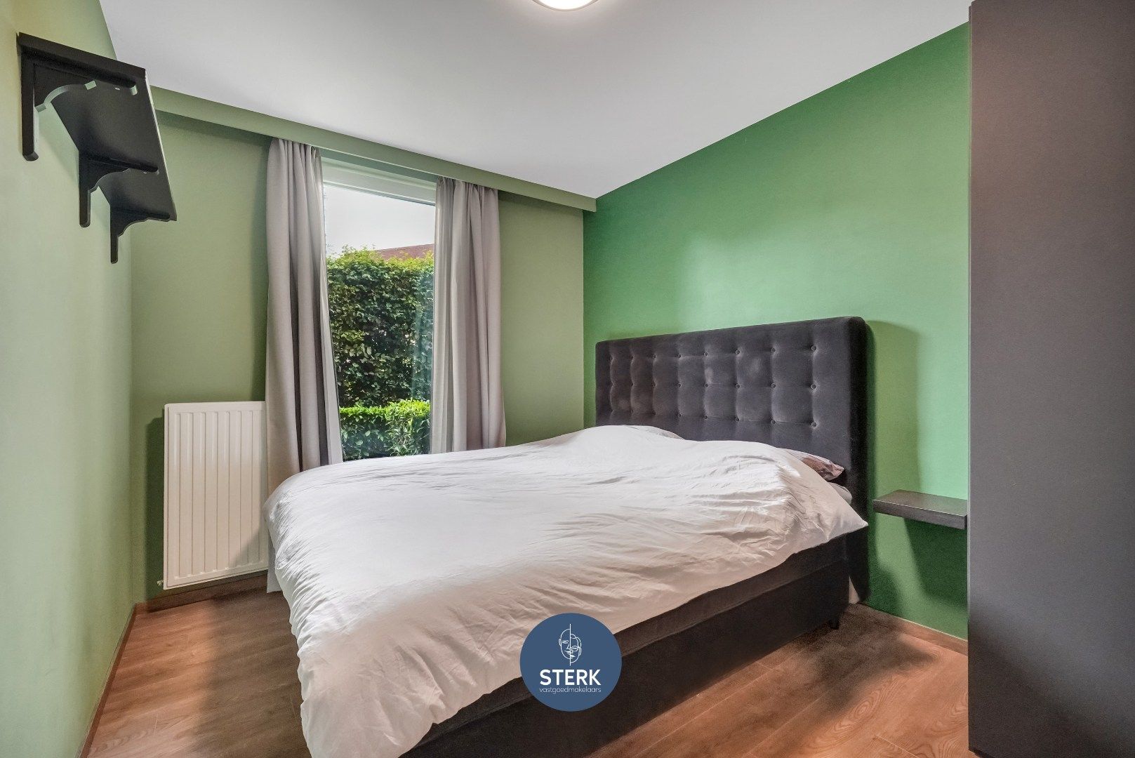 GELIJKVOERS APPARTEMENT VAN 89 M² MET TUIN VLAKBIJ MAASTRICHT ! foto 13