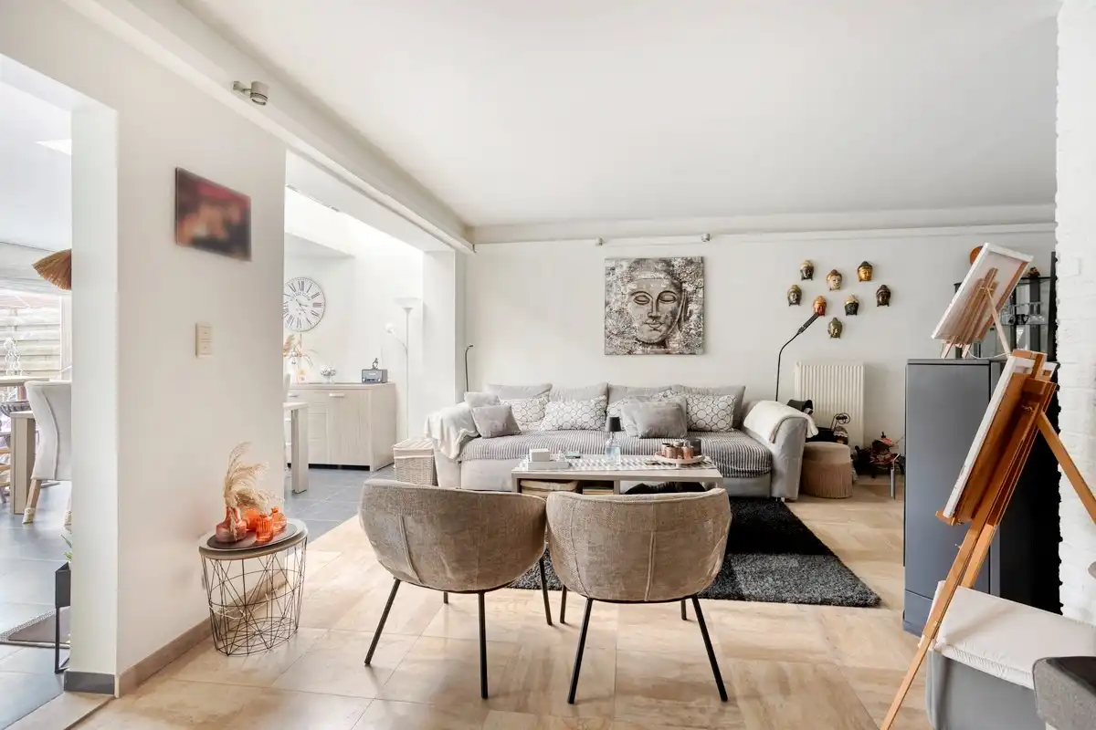 Rustig gelegen instapklare B-label gezinswoning met 5 slaapkamers, garage en zonnige tuin foto 6