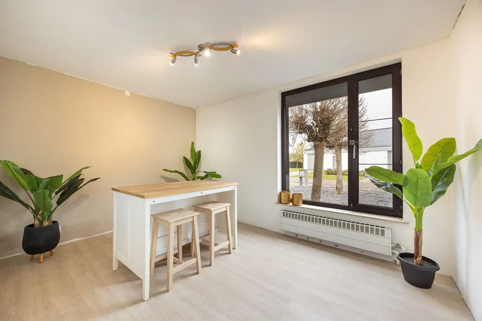 Ruime laagbouwwoning met zuidtuin in doodlopende straat. foto 18