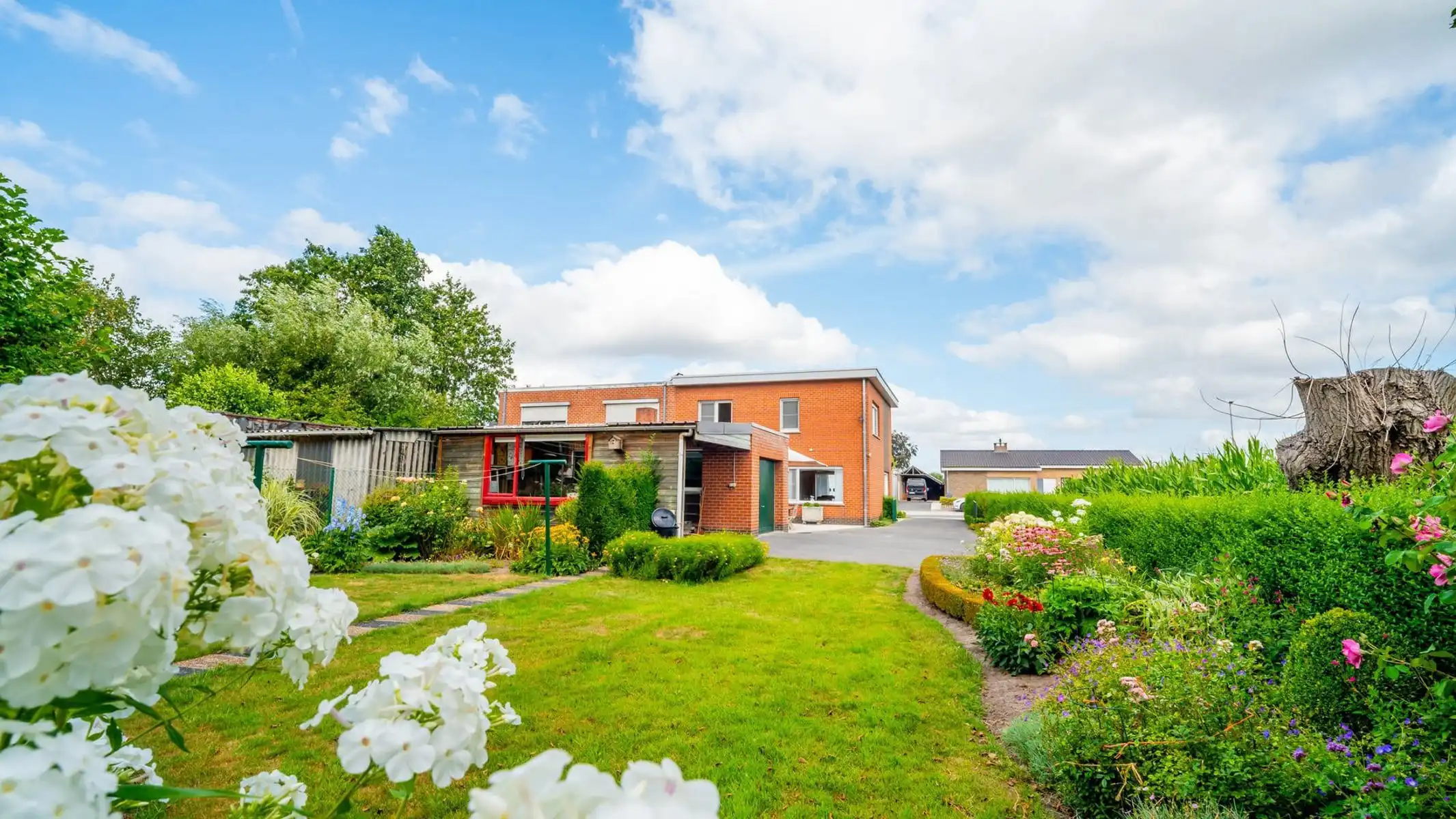 Instapklare woning met 3 slpks en tuin met landelijk zicht foto 24