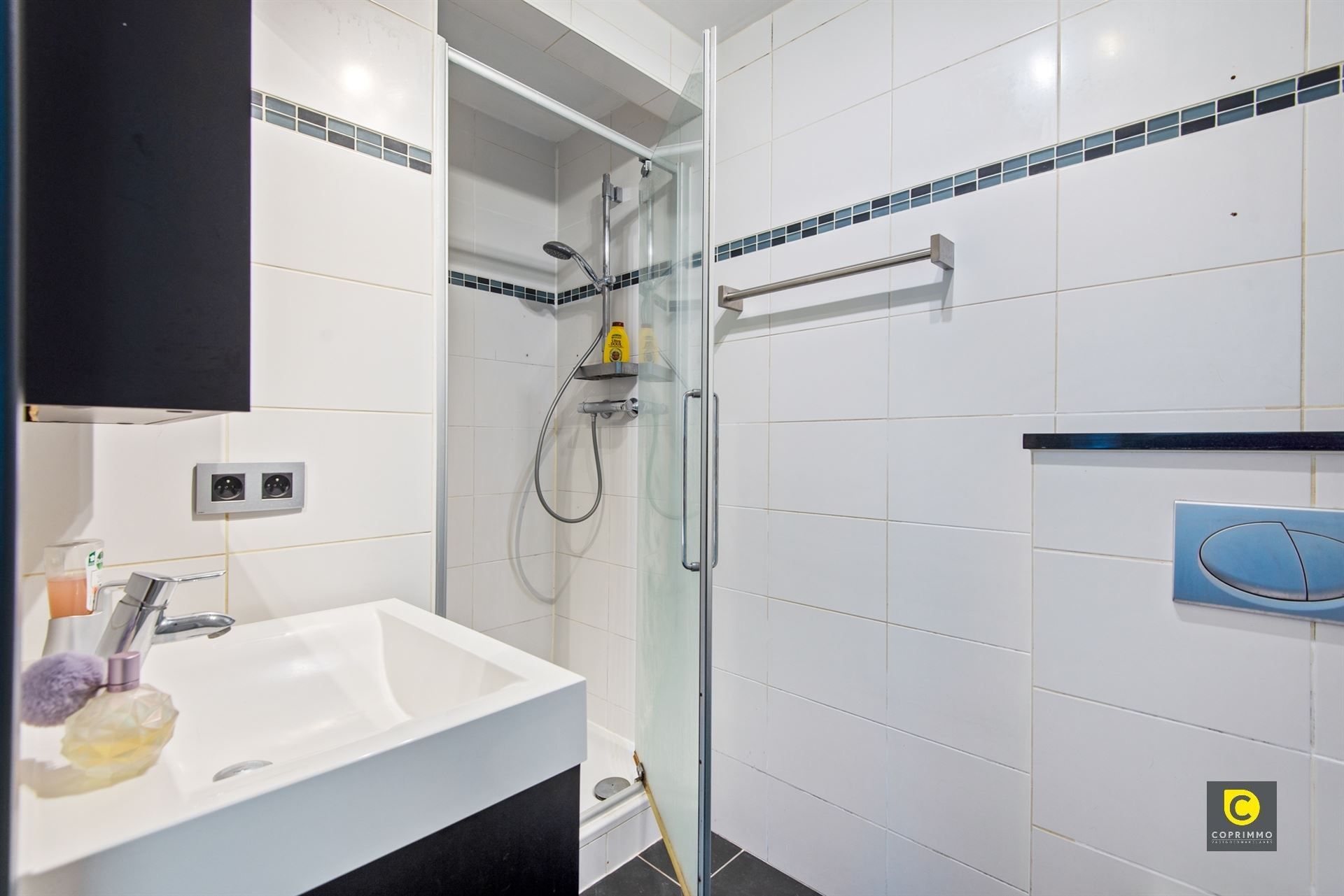 Ruim 2 slaapkamer app + autostaanplaats! foto 12