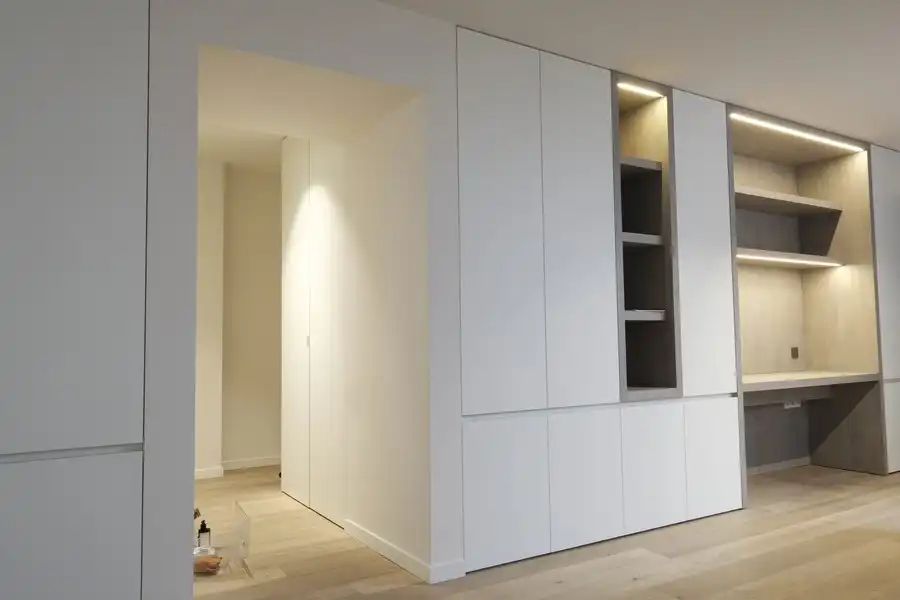 Prachtig gemeubeld luxeappartement met twee slaapkamers gelegen in dé winkelstraat van Hasselt foto 17