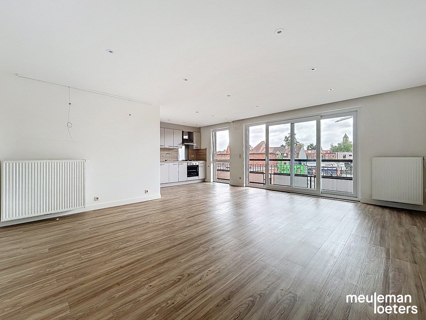 lichtrijk en energiezuinig appartement met balkon foto 4
