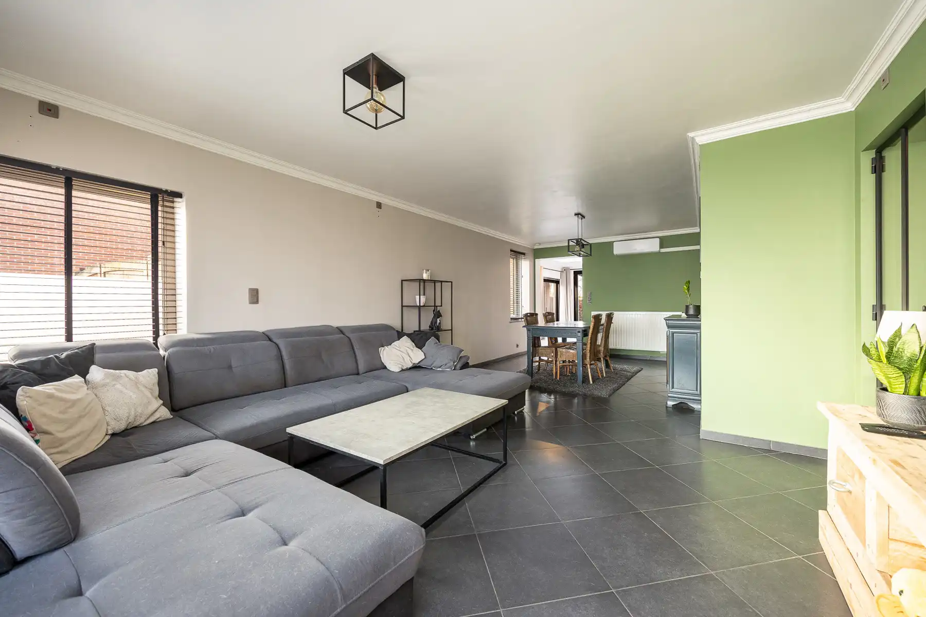 Recent gerenoveerde woning op een ruim perceel van 996 m². foto 4