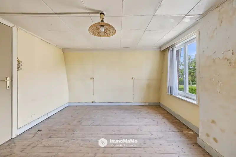 TOTAALRENOVATIE MET VEEL POTENTIEEL TE KOOP IN LOCHRISTI foto 14