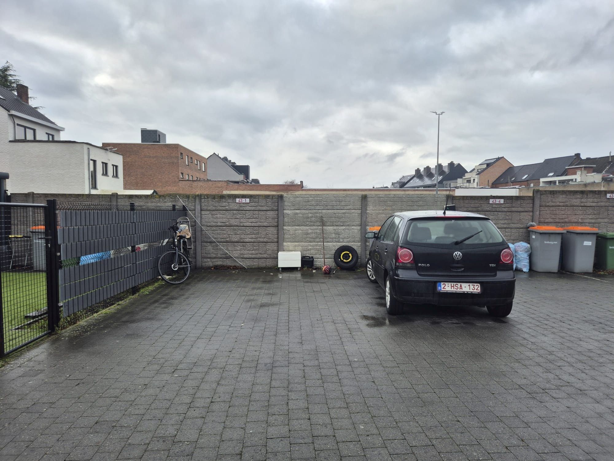 Modern één slaapkamerappartement met staanplaats te Maasmechelen foto 12
