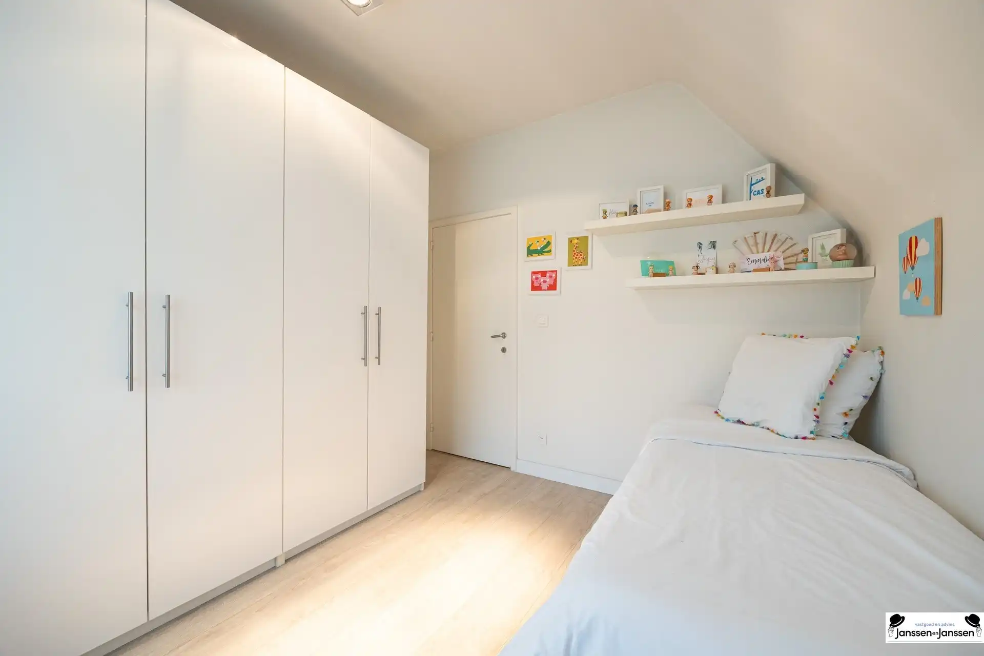 Charmante villa op toplocatie in hartje Ekeren foto 33