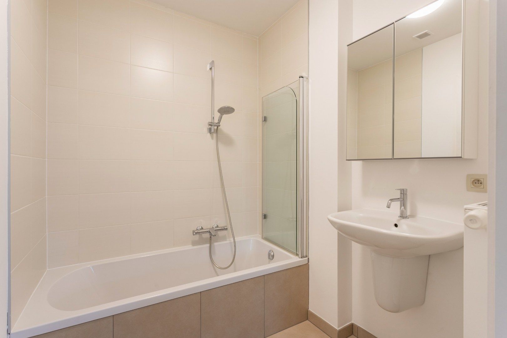 Moderne, energiezuinige woning met 3 slaapkamers, tuin en zonnepanelen in Saintes (Tubeke) foto 14