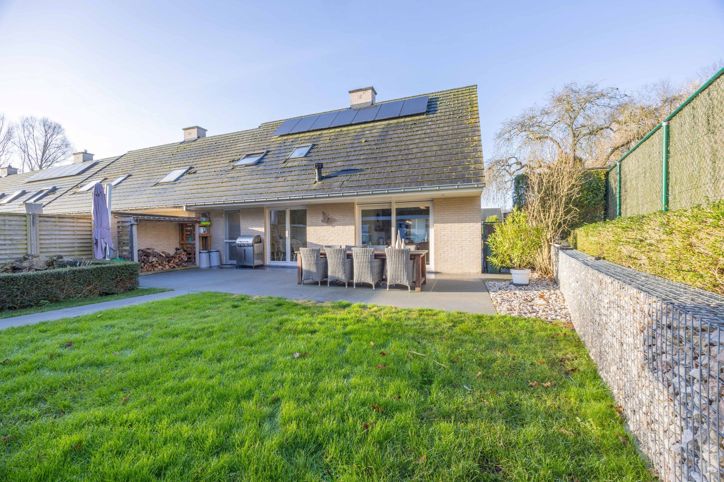 CHARMANT GELEGEN WONING MET GARAGE EN TUIN foto 13