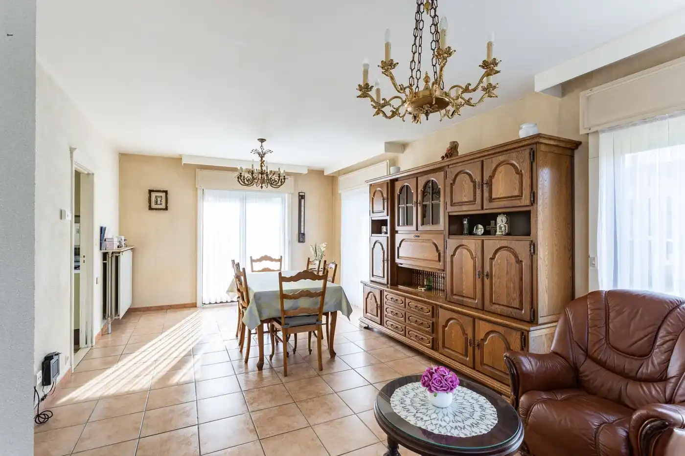 Woning gelegen in een rustige wijk te Harelbeke foto 7