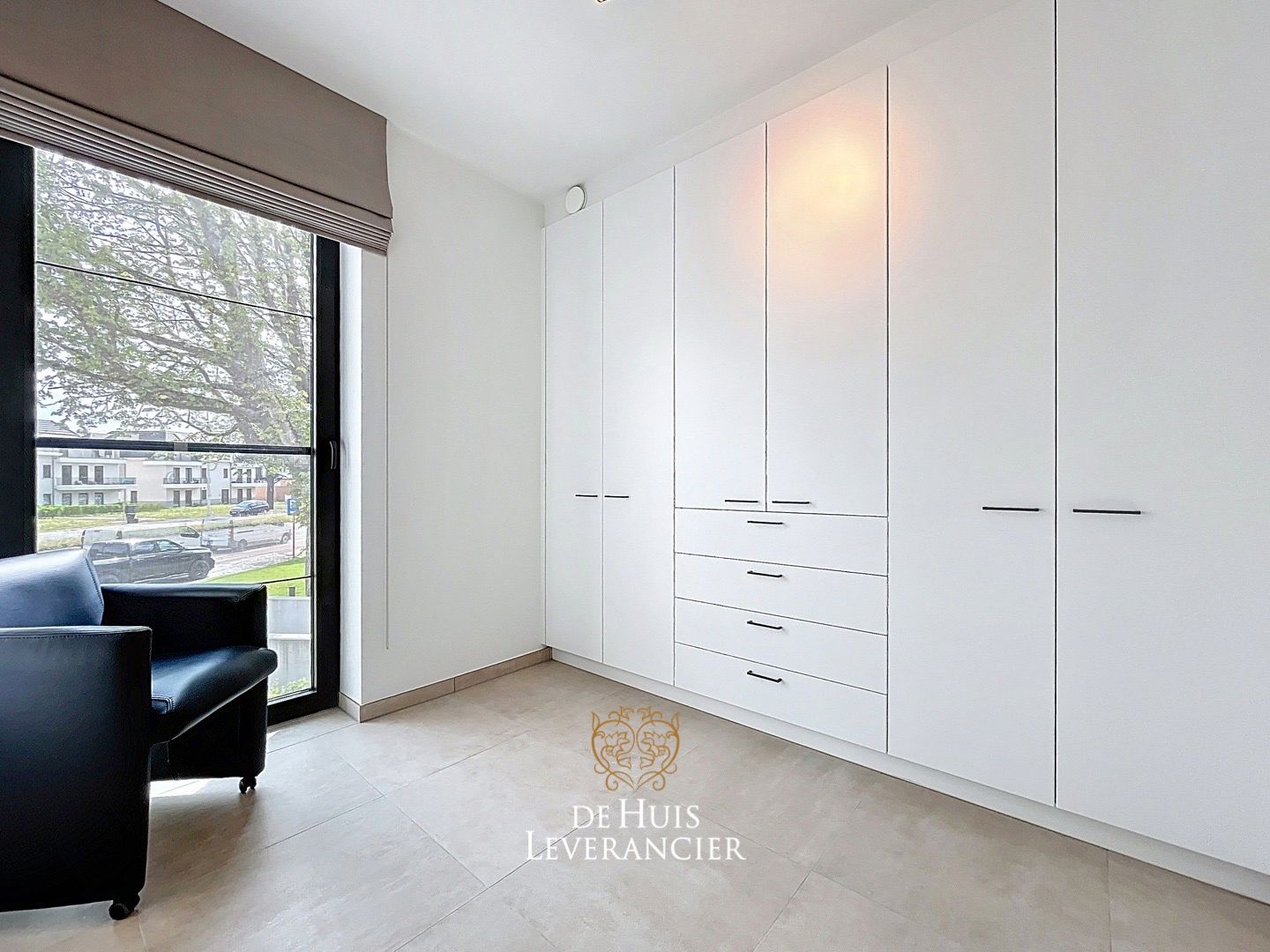 Discrete luxe & tijdloze elegantie : subliem nieuwbouwappartement met terras en gemeenschappelijk tuin te koop in Boechout foto 14