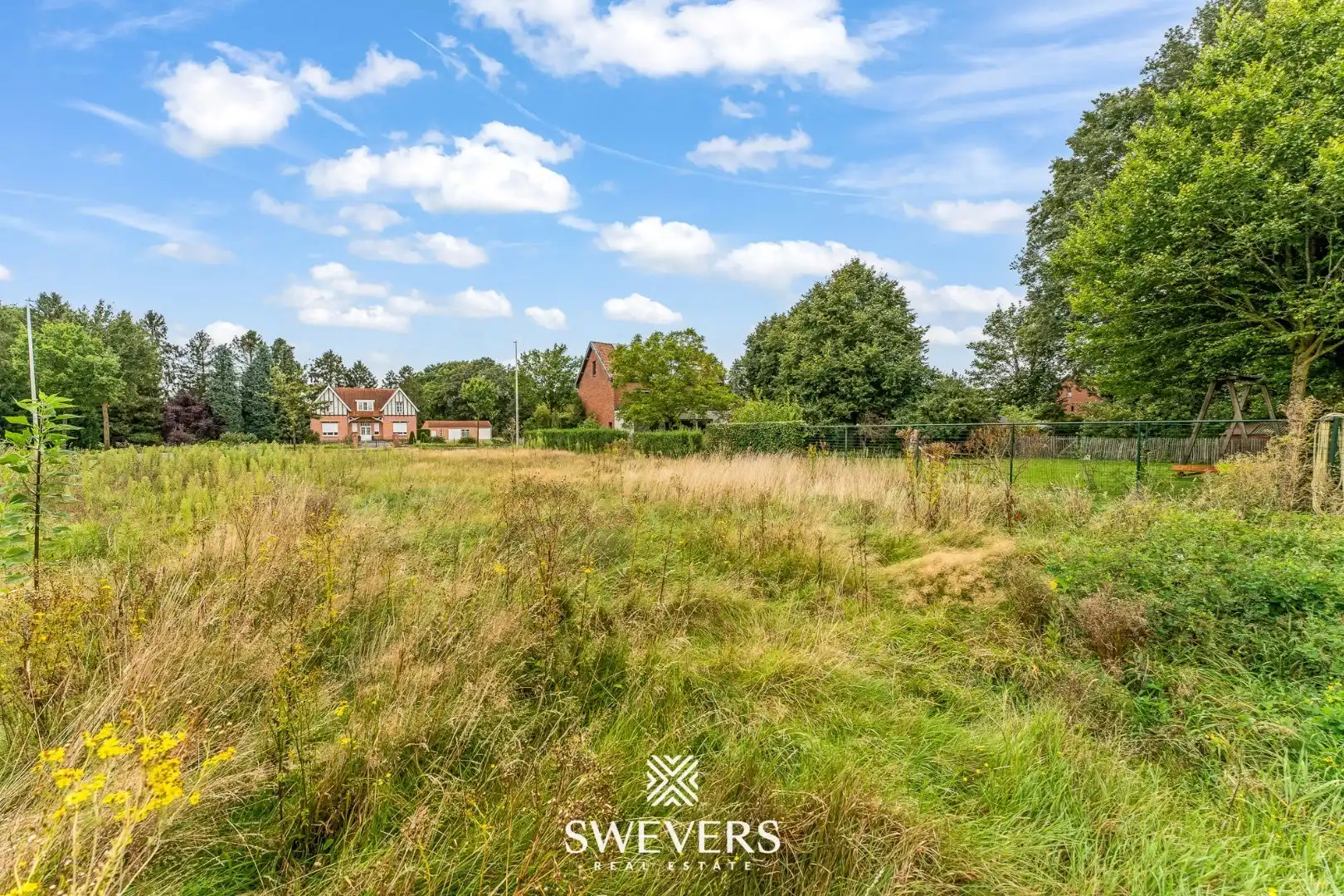 Knappe bouwgrond voor open bebouwing op 12a 74ca in hartje Helchteren foto 9