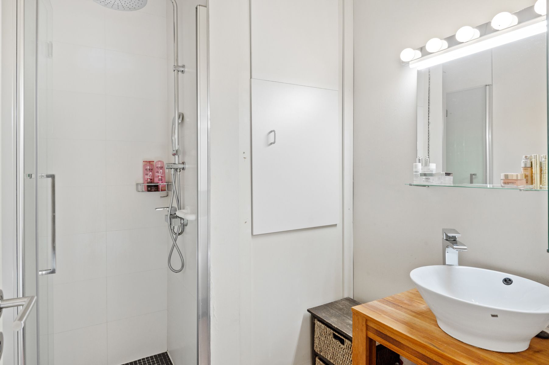 Ruim, fris en instapklaar 2 SLK appartement nabij Fort IV foto 11