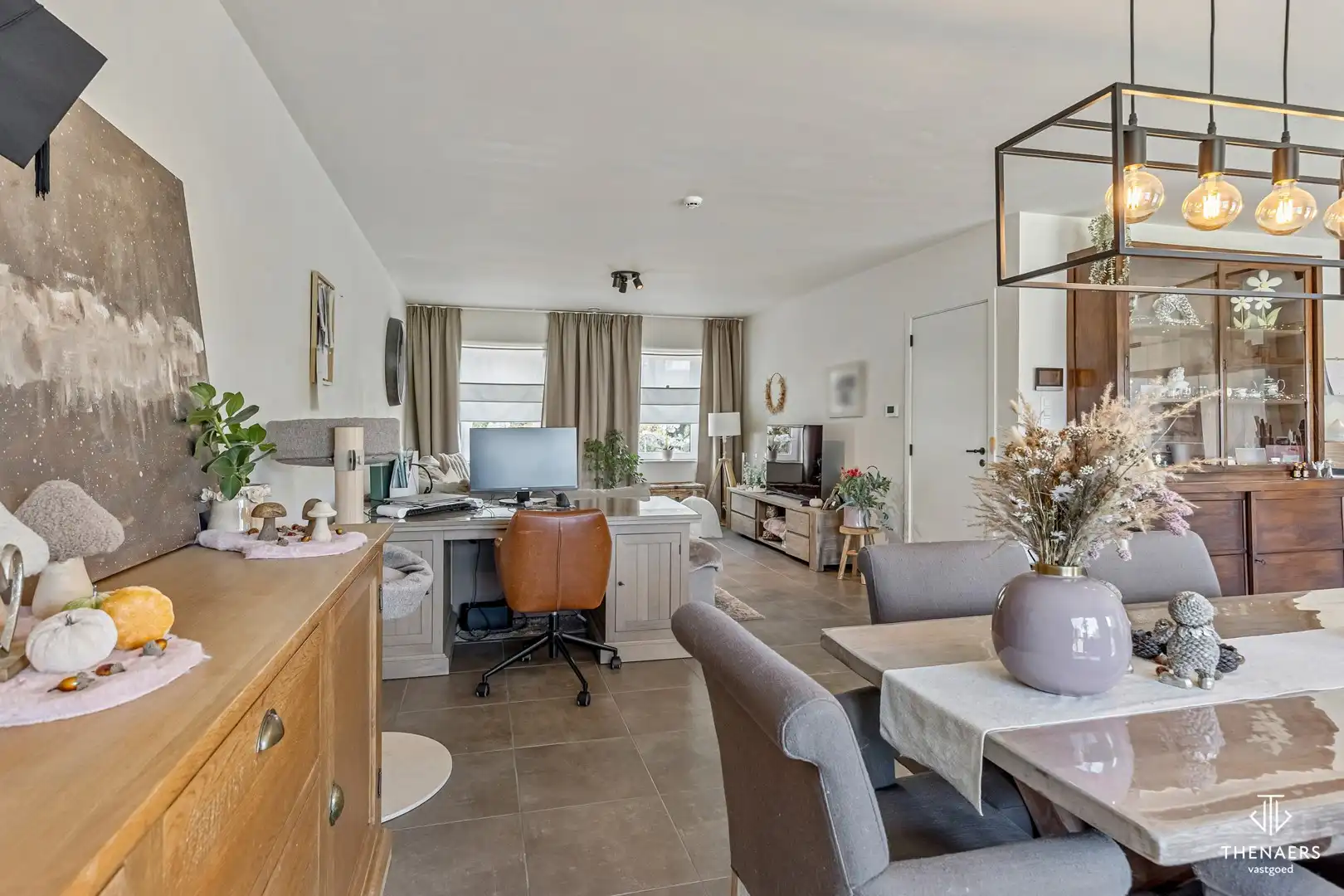 Karaktervolle en energiezuinige woning (EPC A) met 4 slaapkamers, 2 badkamers en tuin. foto 6
