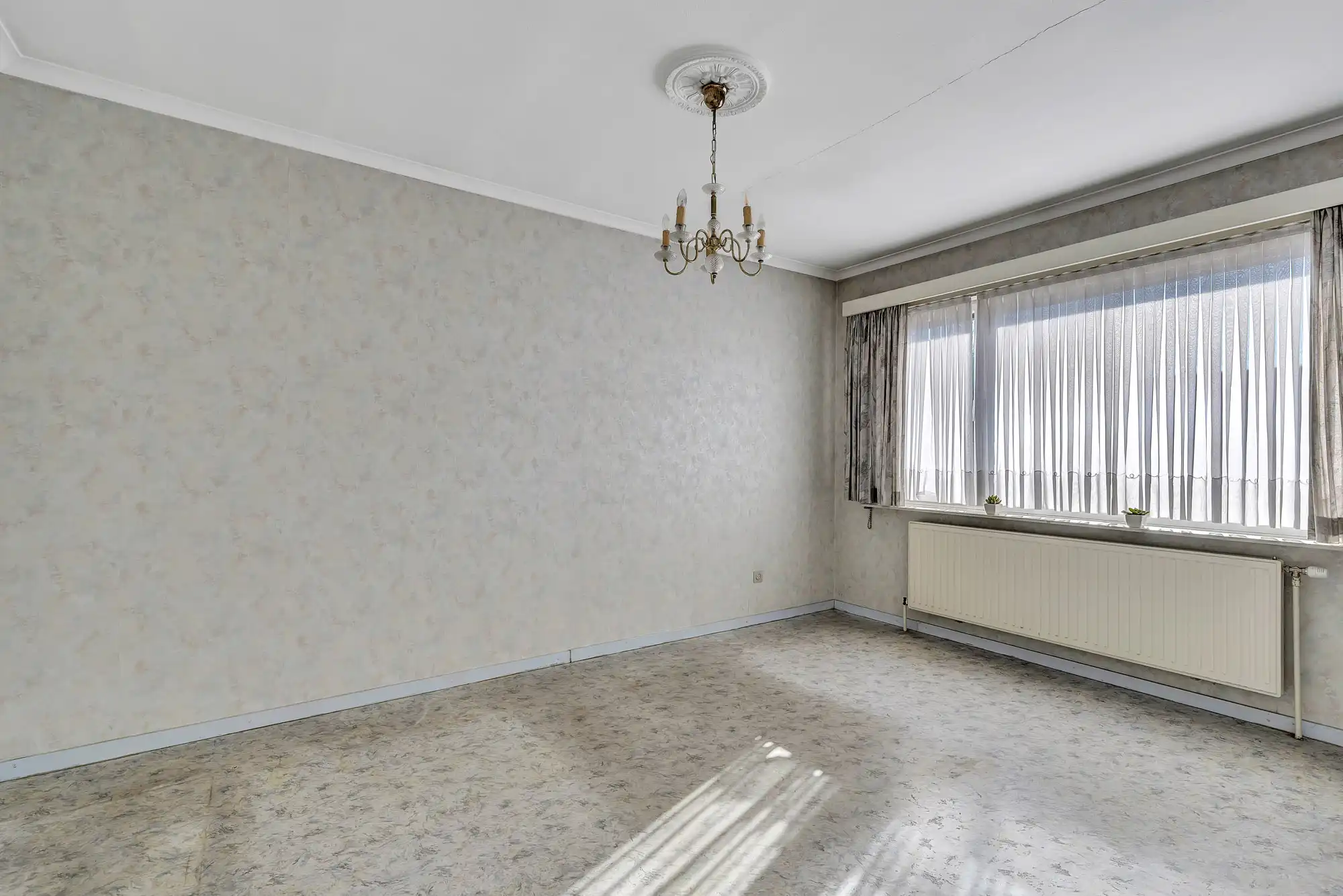 Woning met potentieel en commerciële ruimte foto 10