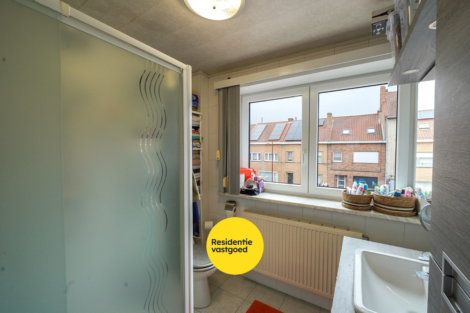 Halfopen woning met tuin en garage te Oostende (vuurtorenwijk) foto 13